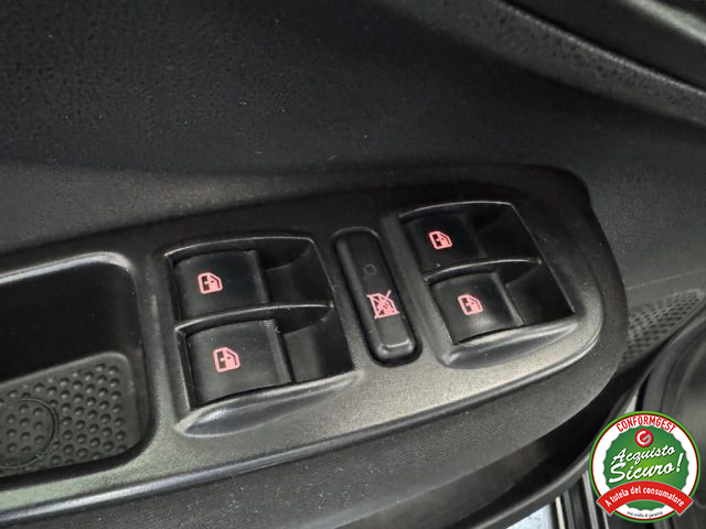 FIAT 500L usata, con Touch screen
