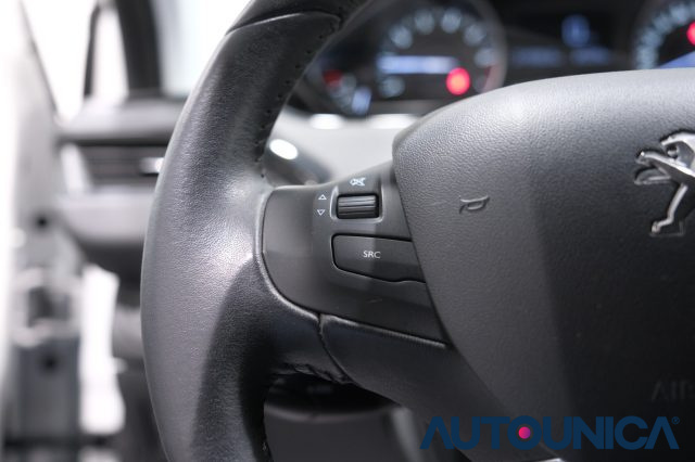 PEUGEOT 208 usata, con Bluetooth