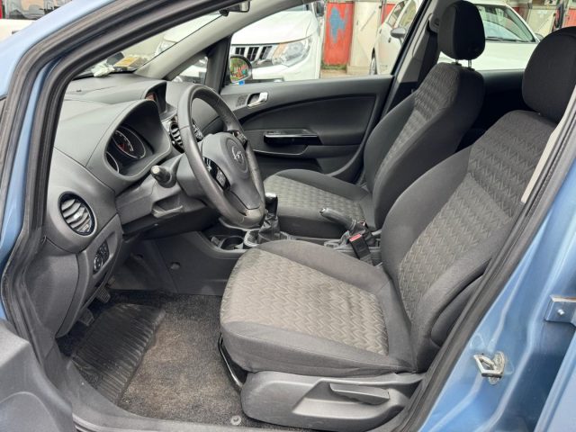 OPEL Corsa usata, con Bluetooth
