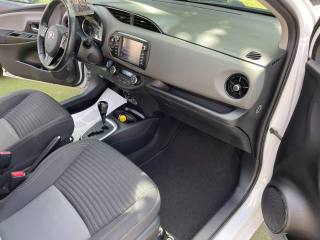 TOYOTA Yaris usata, con Cruise Control