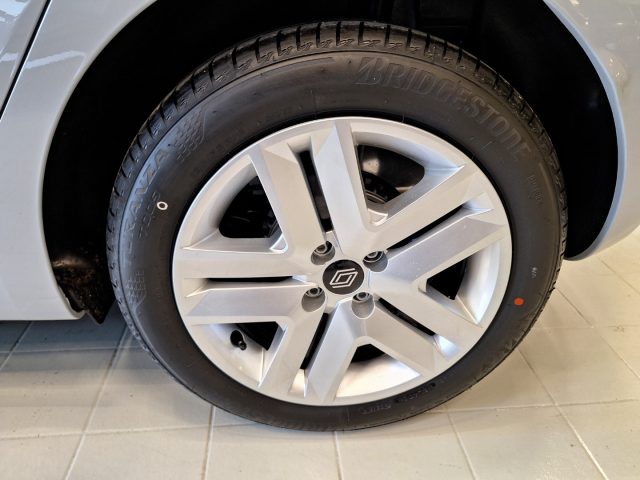 RENAULT Clio usata, con Sistema di navigazione