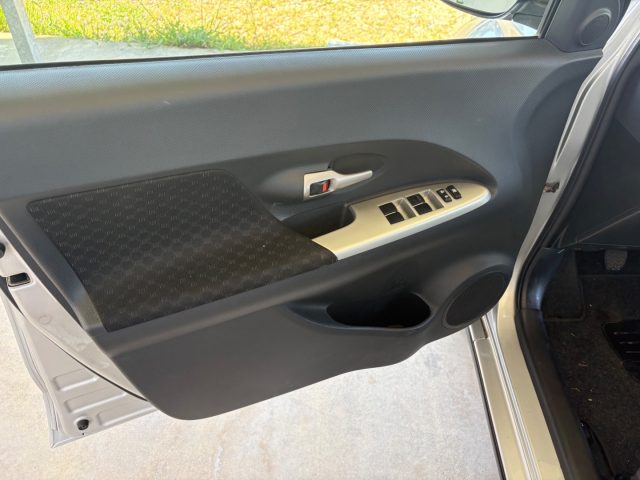 TOYOTA Urban Cruiser usata, con Isofix
