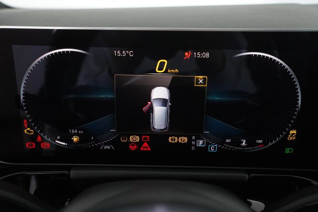 MERCEDES-BENZ CLA usata 12