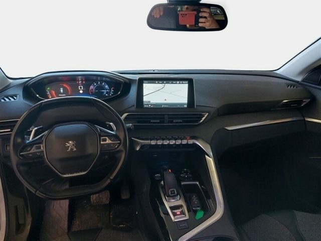 PEUGEOT 5008 usata, con Cerchi in lega