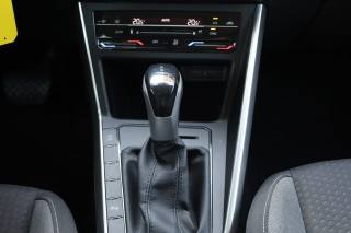 VOLKSWAGEN Taigo usata, con Leve al volante