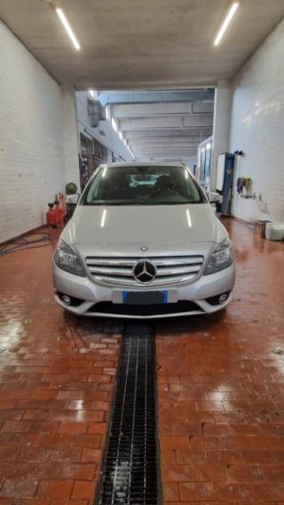 MERCEDES-BENZ B 180 usata, con Sistema di navigazione