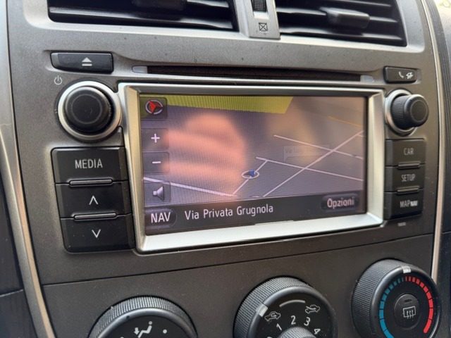 TOYOTA Verso-S usata, con Servosterzo