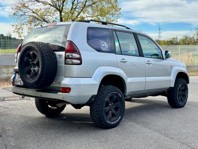 TOYOTA Land Cruiser usata, con Autoradio