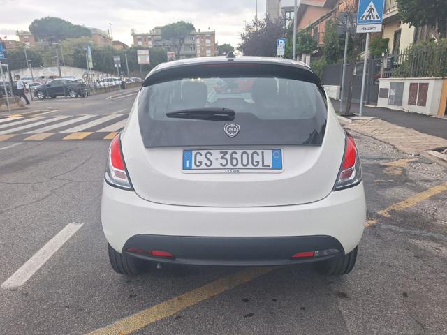 LANCIA Ypsilon usata, con Airbag