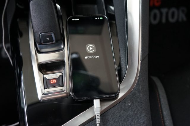 PEUGEOT 3008 usata, con Sensore di luce