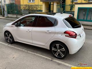 PEUGEOT 208 usata, con Alzacristalli elettrici