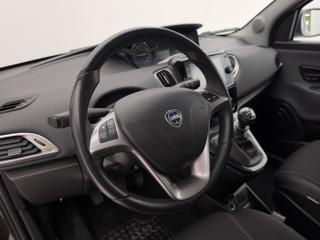 LANCIA Ypsilon usata, con ESP