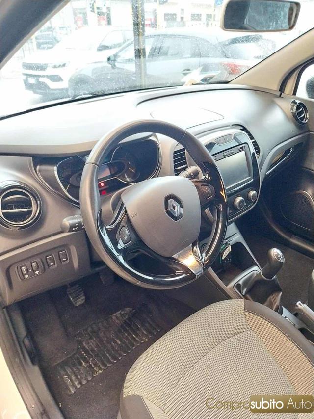 RENAULT Captur usata 22