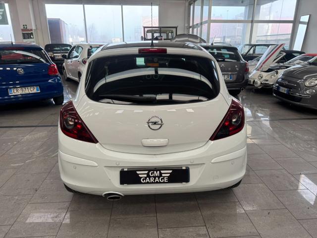 OPEL Corsa usata, con MP3