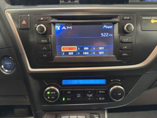 TOYOTA Auris usata, con Servosterzo