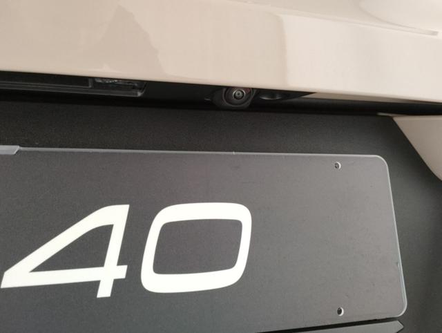 VOLVO XC40 usata, con Isofix