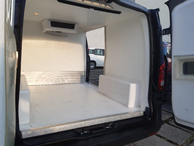 MERCEDES-BENZ Vito usata, con Sensore di luce