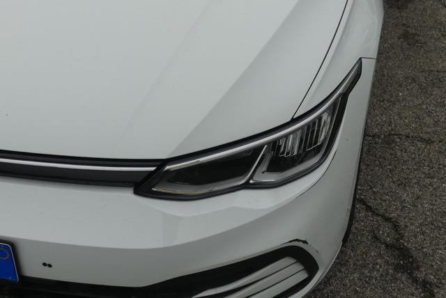 VOLKSWAGEN Golf usata, con Sensori di parcheggio anteriori