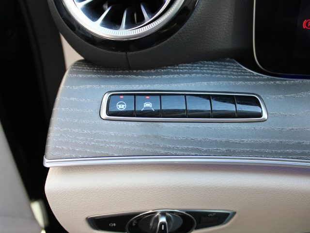 MERCEDES-BENZ CLS 350 usata, con Luci diurne LED