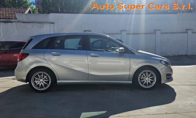 MERCEDES-BENZ B 180 usata, con Cerchi in lega