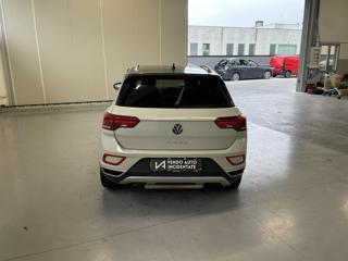 VOLKSWAGEN T-Roc usata, con Autoradio