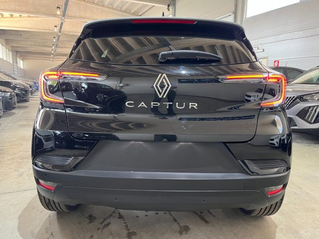 RENAULT Captur usata, con Autoradio