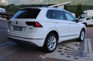 VOLKSWAGEN Tiguan usata, con Autoradio