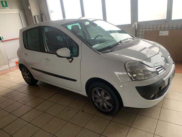 RENAULT Grand Modus usata, con Airbag laterali