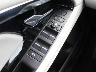 LAND ROVER Range Rover Evoque usata, con Touch screen