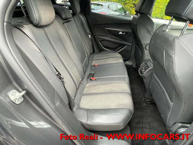 PEUGEOT 3008 usata, con Boardcomputer