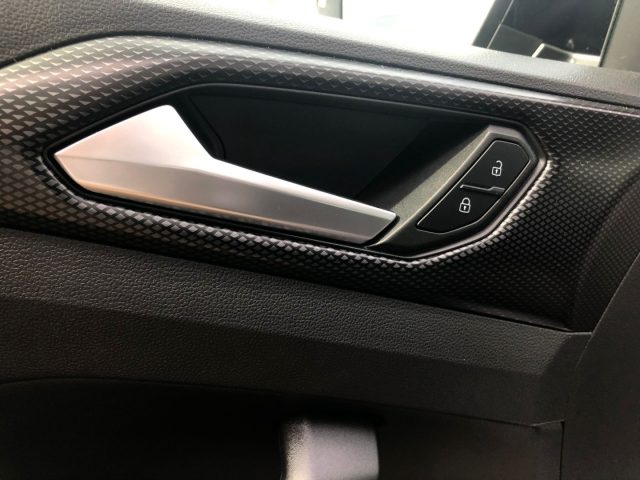 VOLKSWAGEN T-Cross usata, con Sensore di luce