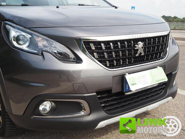 PEUGEOT 2008 usata, con Specchietti laterali elettrici