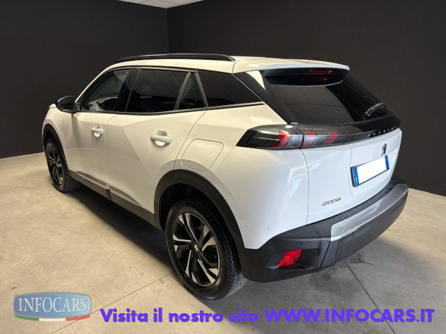 PEUGEOT 2008 usata, con Airbag