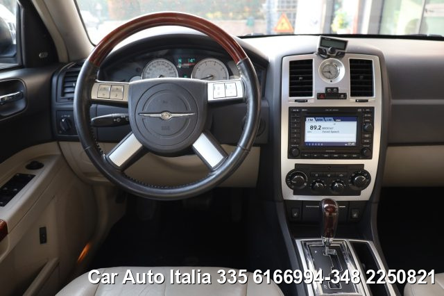 CHRYSLER 300C usata, con Sedili riscaldati