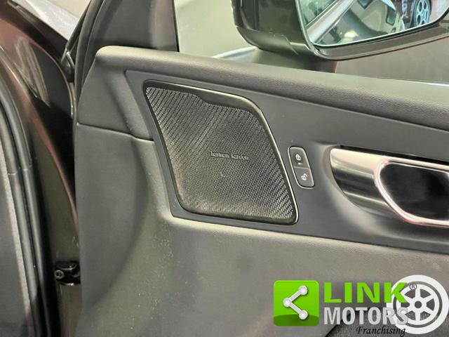 VOLVO XC60 usata, con USB