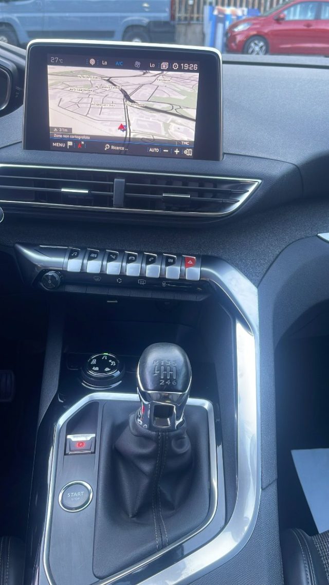 PEUGEOT 3008 usata, con Bracciolo