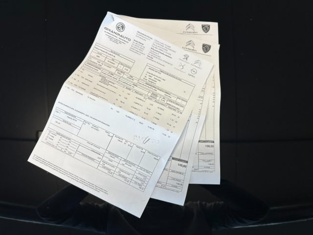 PEUGEOT 5008 usata, con Vetri oscurati