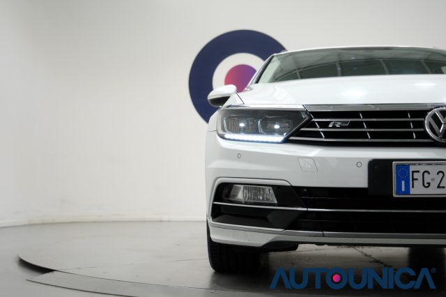 VOLKSWAGEN Passat Variant usata 51