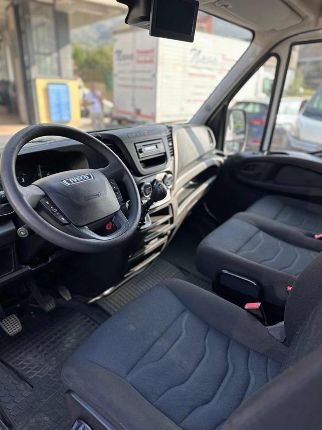 IVECO Daily usata 9