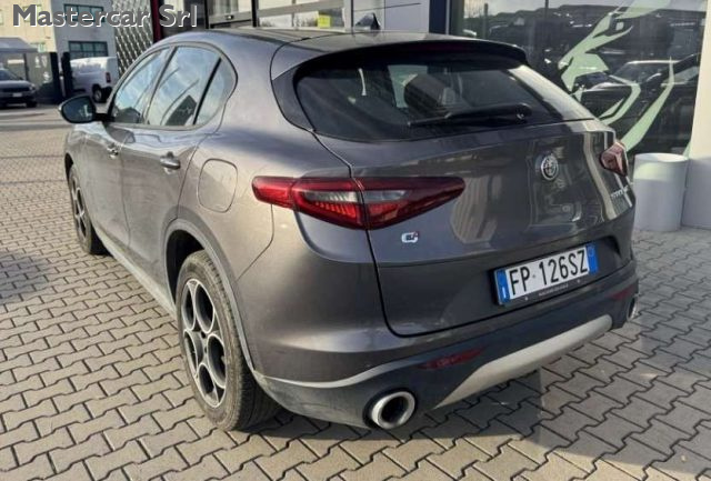 ALFA ROMEO Stelvio usata, con Interni in pelle