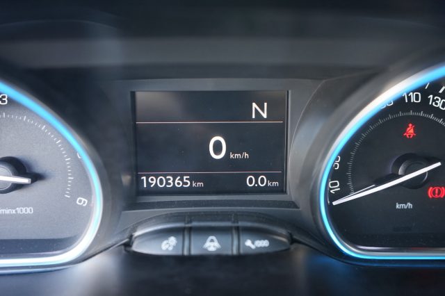 PEUGEOT 2008 usata 22