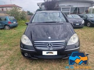 MERCEDES-BENZ A 200 usata, con Airbag