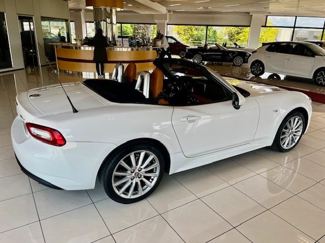 FIAT 124 Spider usata, con Cronologia tagliandi
