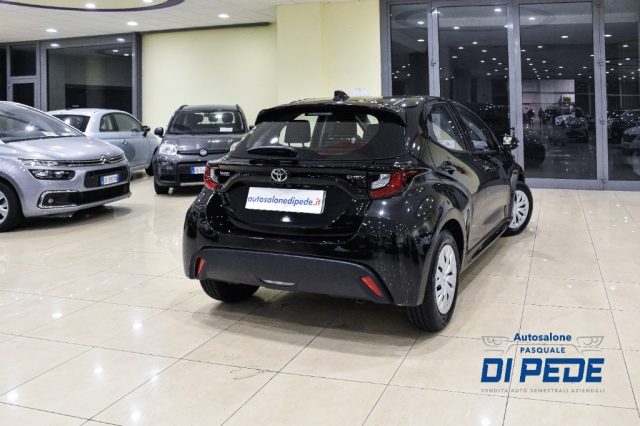 TOYOTA Yaris usata, con Autoradio