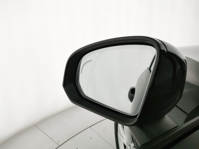 VOLVO XC40 usata, con USB