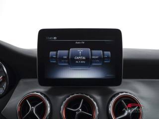 MERCEDES-BENZ GLA 200 usata 13