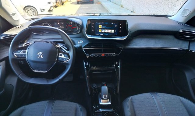 PEUGEOT 2008 usata, con Climatizzatore