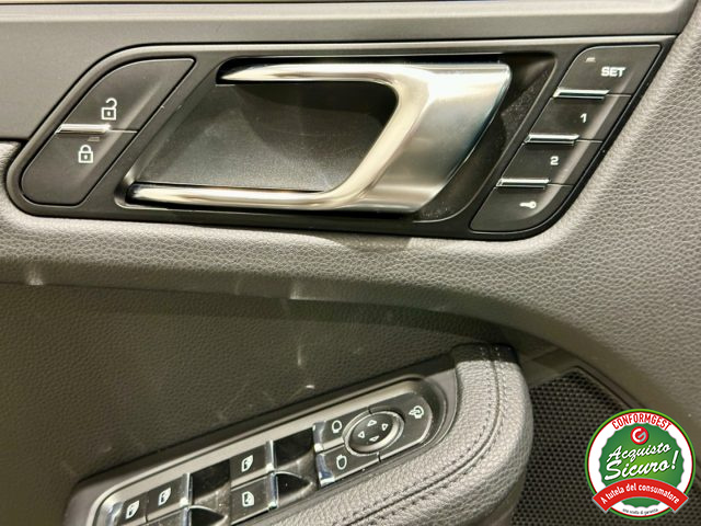 PORSCHE Macan usata, con Controllo automatico clima