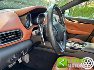 MASERATI Levante usata, con Sedile posteriore sdoppiato