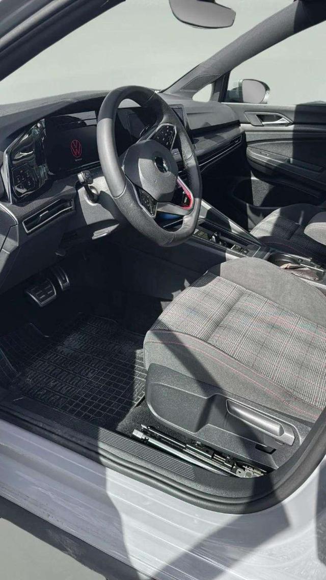 VOLKSWAGEN Golf usata, con Chiusura centralizzata